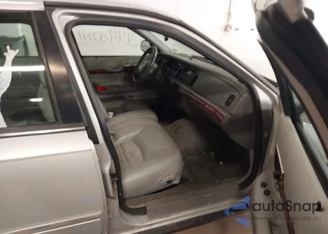 2000 Mercury Grand Marquis Ls z USA, uszkodzony, nr VIN 2MEFM75W1YX686291